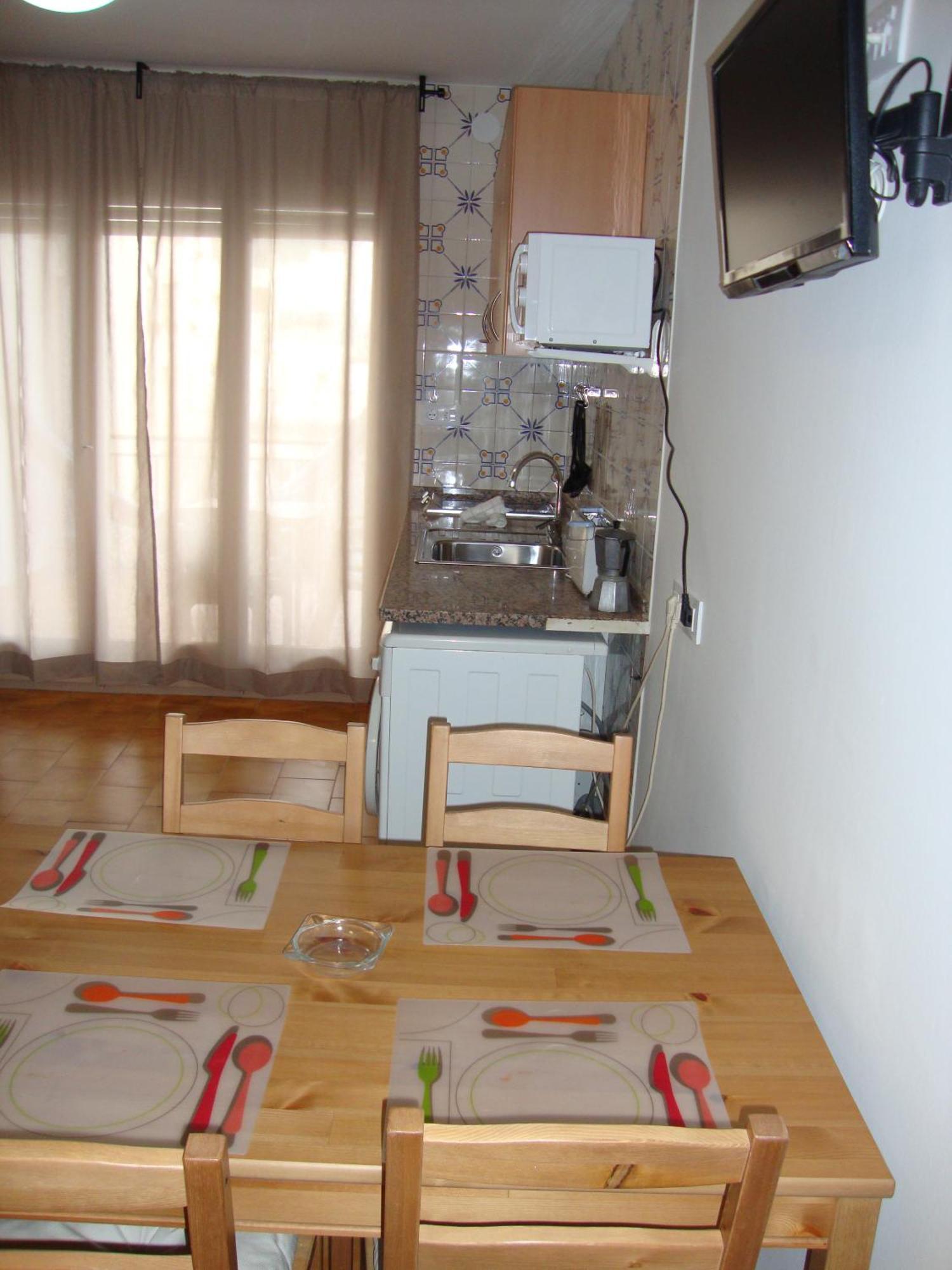 Apartaments Claudi Tossa de Mar Oda fotoğraf
