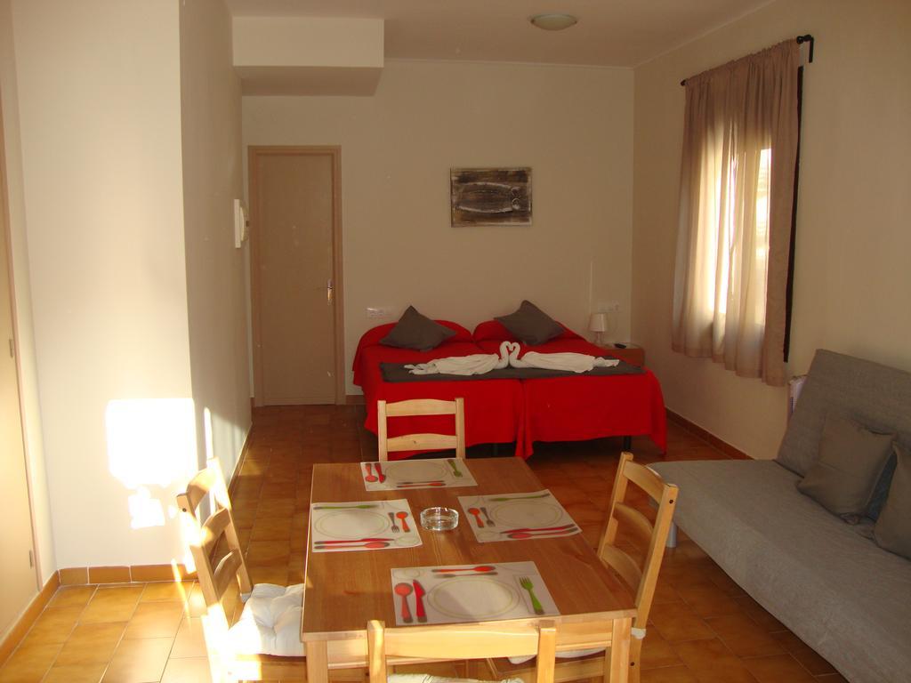 Apartaments Claudi Tossa de Mar Oda fotoğraf