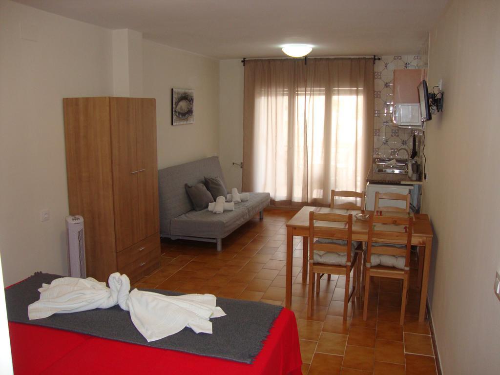 Apartaments Claudi Tossa de Mar Oda fotoğraf